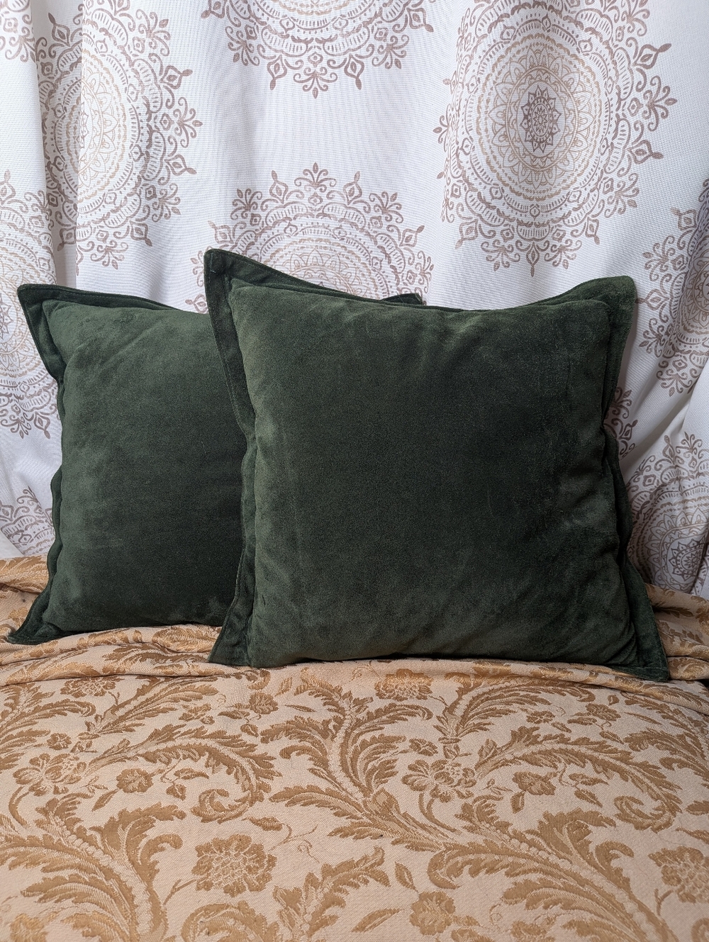 Pair Ralph Lauren Green Suede 15" Feather Filled Zip Closure Decorative Pillows